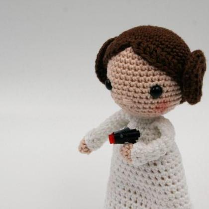 Crochet pattern: Leia