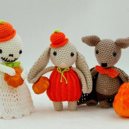 Crochet Pattern: Sybel The Mini Pumpkin Bunny.