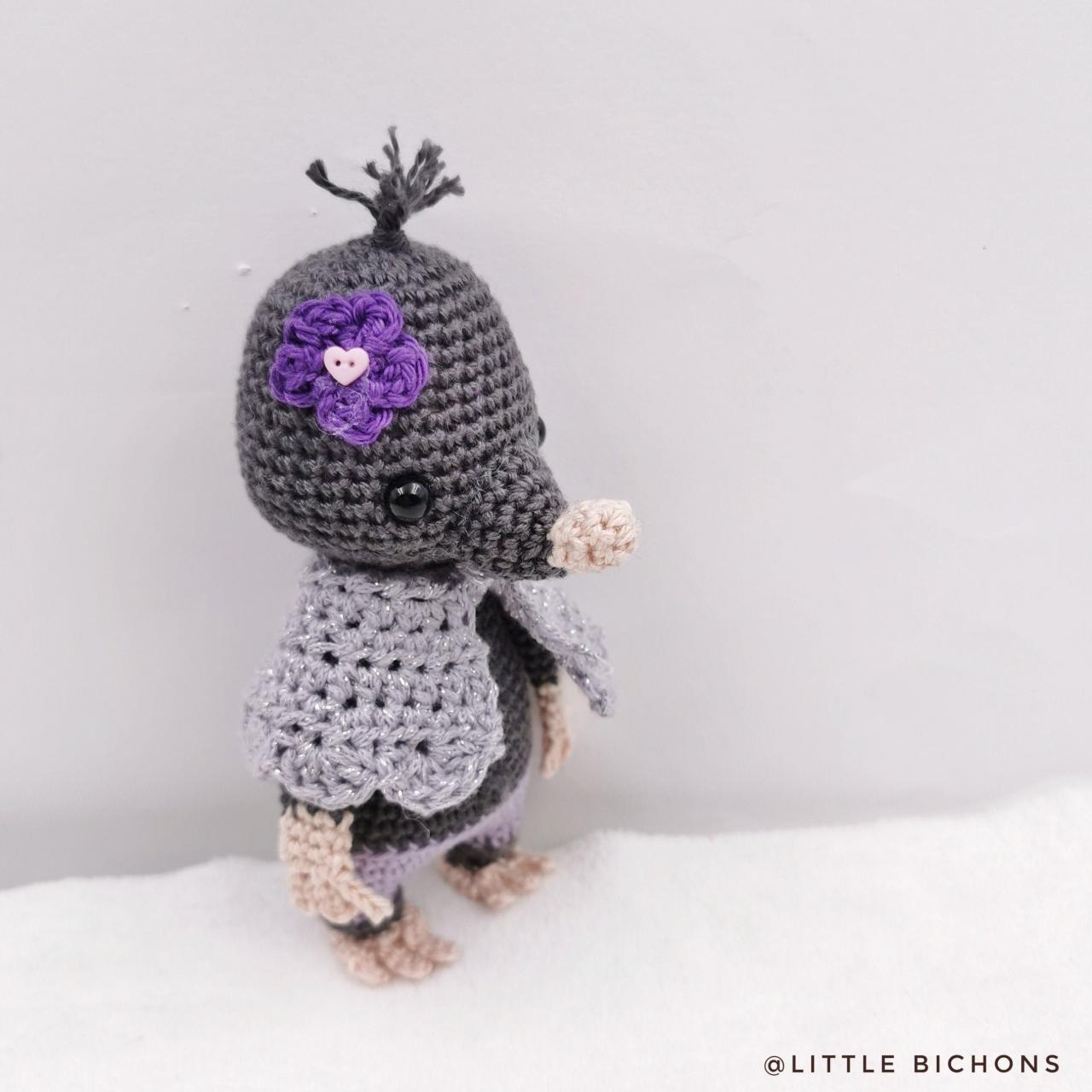 crochet pattern: Albertine the mini mole
