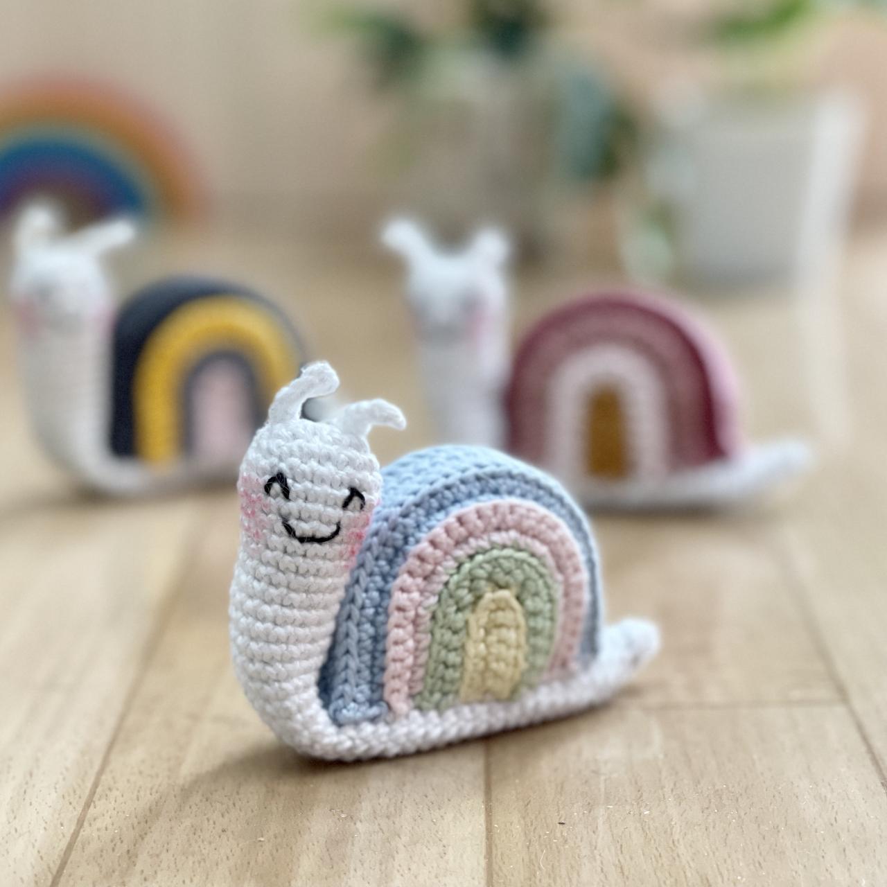 The rainbow snails | PDF crochet pattern