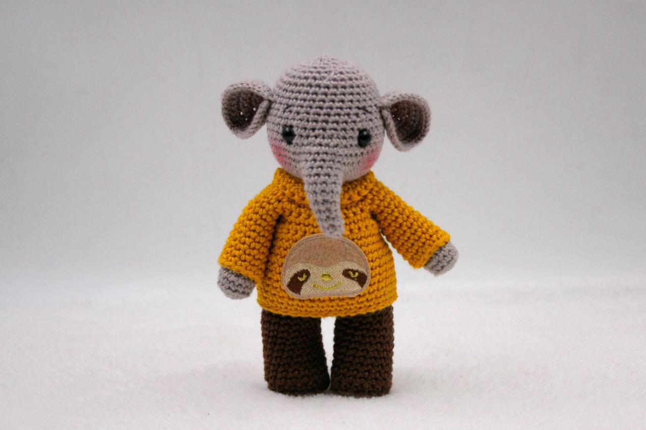 Crochet pattern: Eliott the elephant