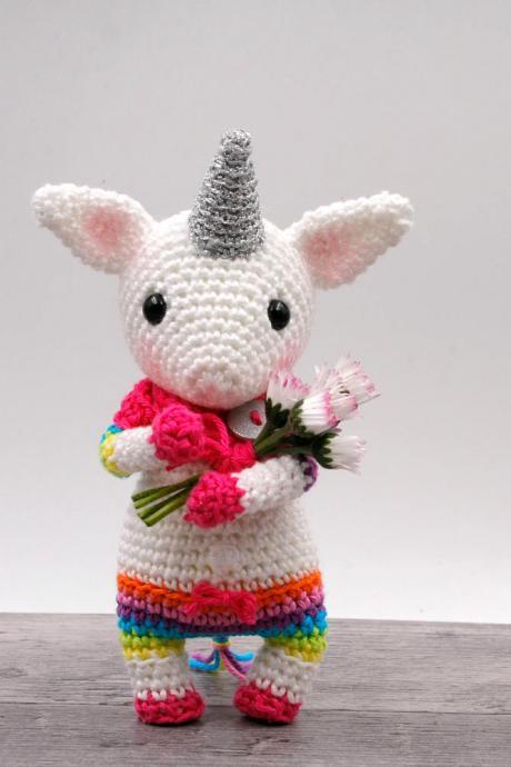 Crochet pattern - Juna the mini unicorn