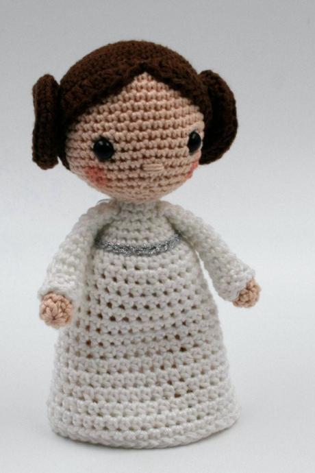 Crochet Pattern: Leia