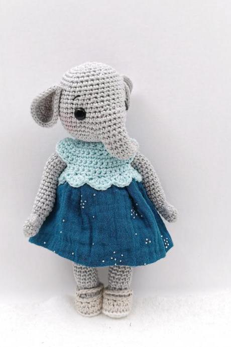 Joy the elephant | PDF crochet pattern