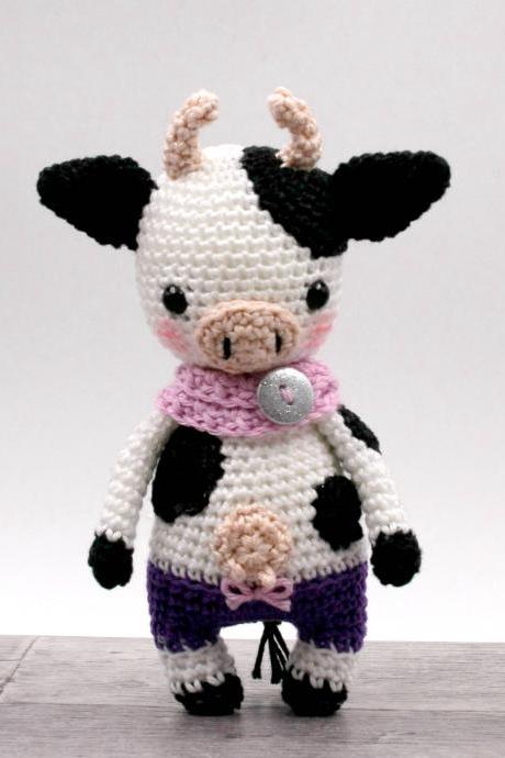 Crochet Pattern : Judith The Mini Cow
