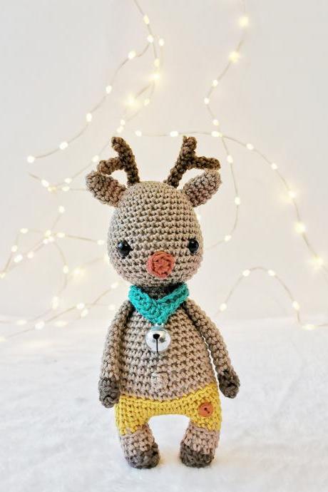 Tim the mini reindeer | PDF crochet pattern.